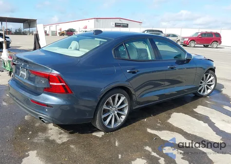 2019 Volvo S60 T6 Momentum z USA, uszkodzony, nr VIN 7JRA22TK0KG017819